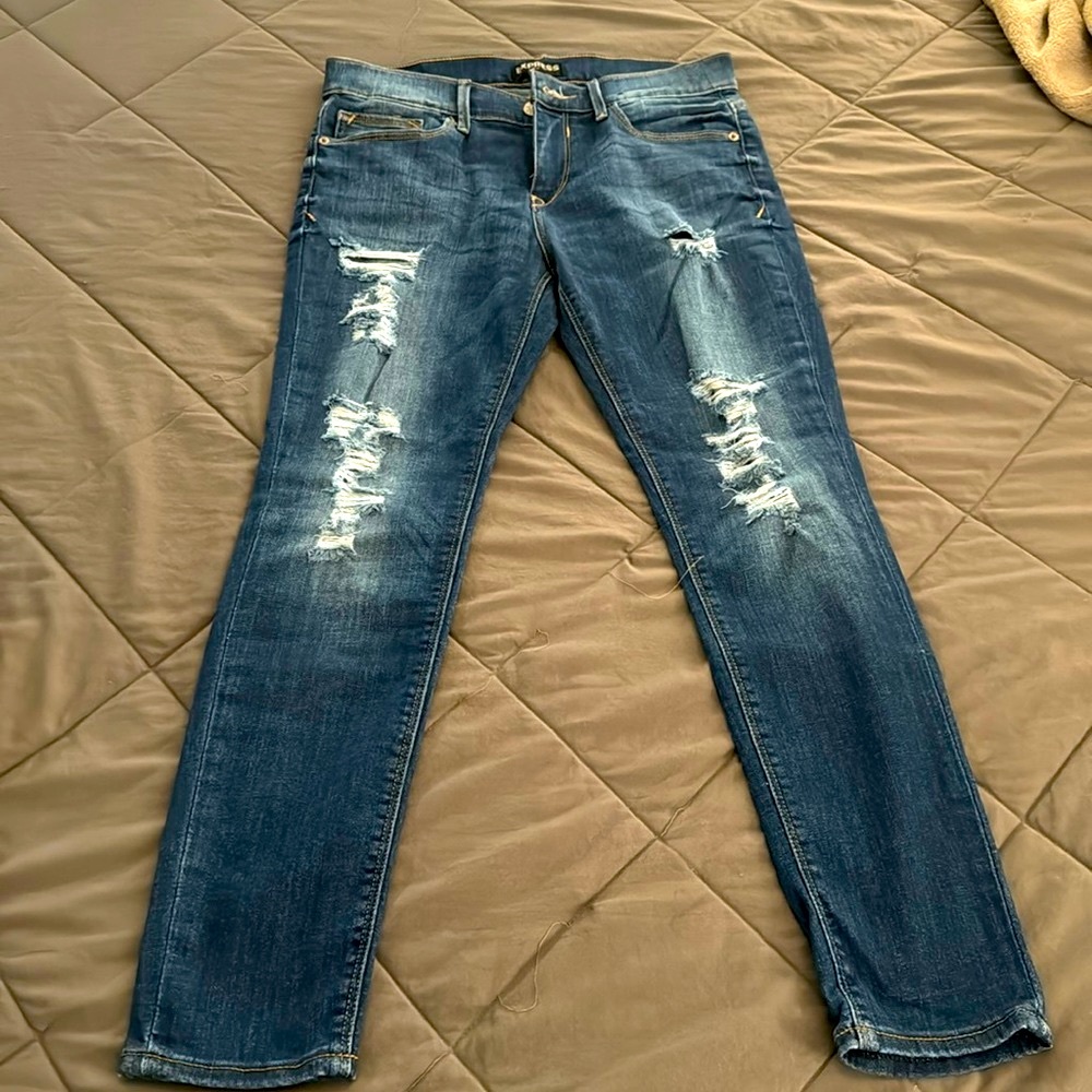 Express midrise legging size 8 short